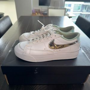 Nike Blazer - Women’s 7